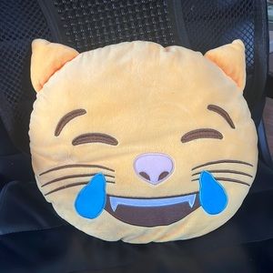 ‼️3 for 13‼️Cat emoji pillow